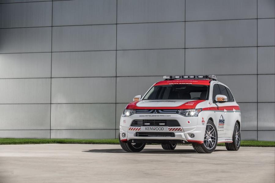  Mitsubishi Pikes Peak Safety Cars 2013 года  (фото 6 из 9)